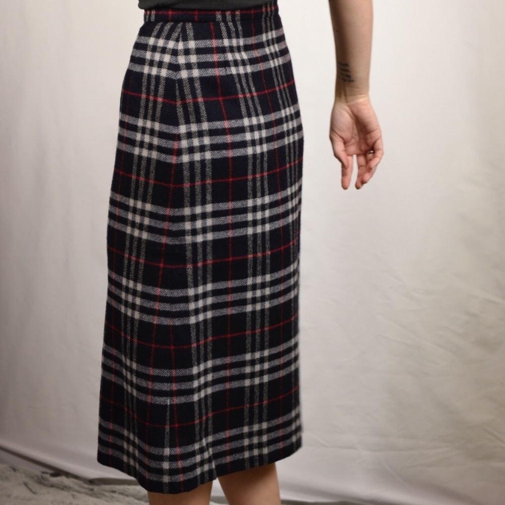 Vintage Burberry Black and Red Plaid Midi Skirt - Picture 3 of 8